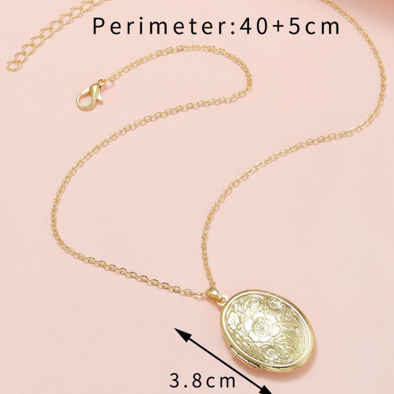 Vintage Floral Engraved Photo Locket Necklace, Stylish Patterned Collarbone Necklace