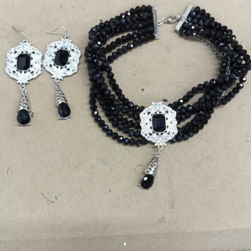 Multi‑Layer Gemstone Choker Jewelry Set, Luxury Teardrop Pendant Earrings and Necklace Set