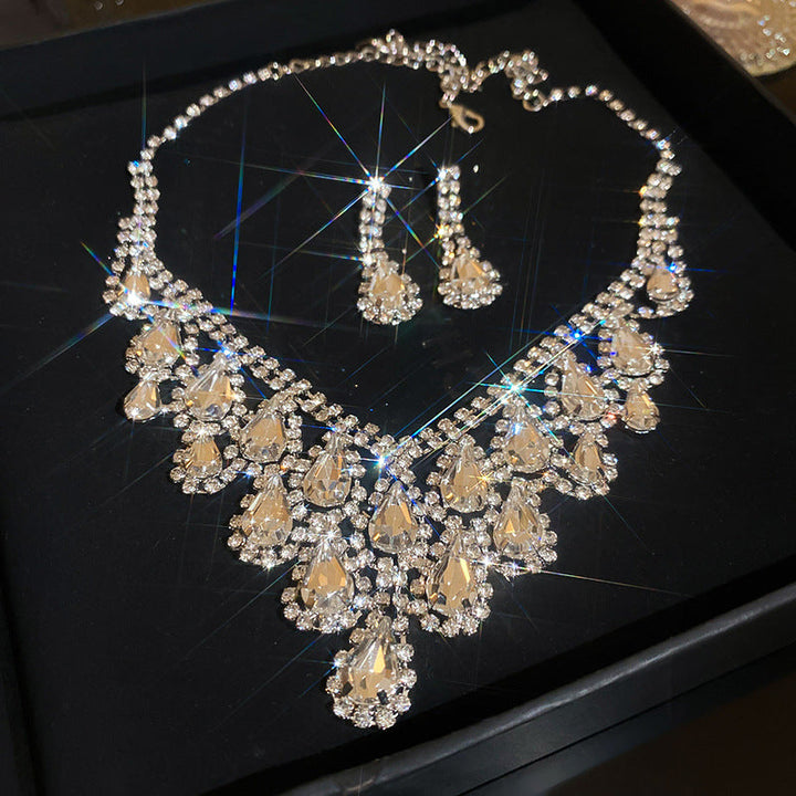 Teardrop Diamonds Bib Jewelry Set, Luxury Formal Necklace & Drop Earrings For Women