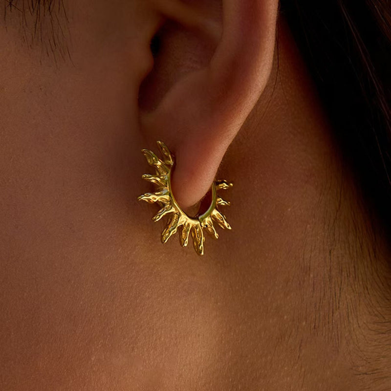 Bold Sun‑Shape Huggie Hoop Earrings, Textured Sunburst Statement Hoop Earrings for Women