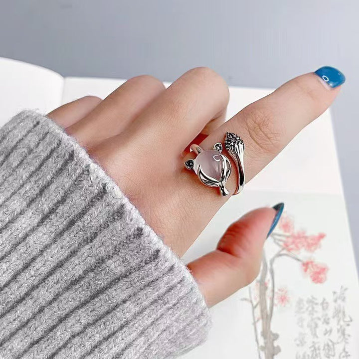 Vintage Open‑Adjustable Animal Statement Ring, Two‑Style Sculpted Ring With Round Gemstone Inlay