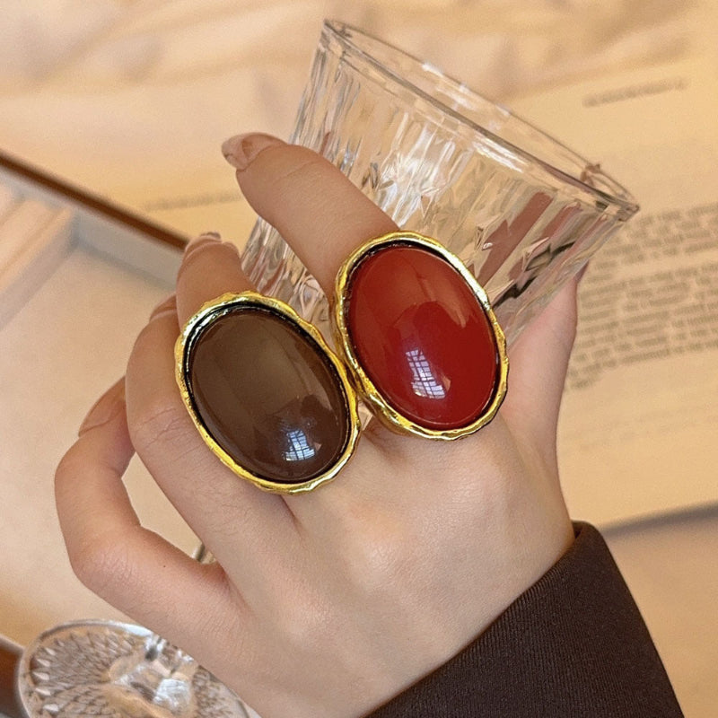 Vintage Hammered Frame Oval Gem Statement Ring, Bold Retro Large Stone Gold‑Tone Open Ring