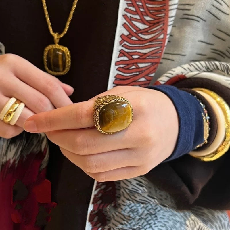 Textured 18K Gold Natural Stone Signet Ring, 3 Gem Tone Vintage Wide Band Statement Ring
