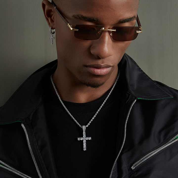 Iced‑Out Round‑Cut Diamond Cross Pendant Necklace, 2‑Tone Hip‑Hop Rope Chain Necklace