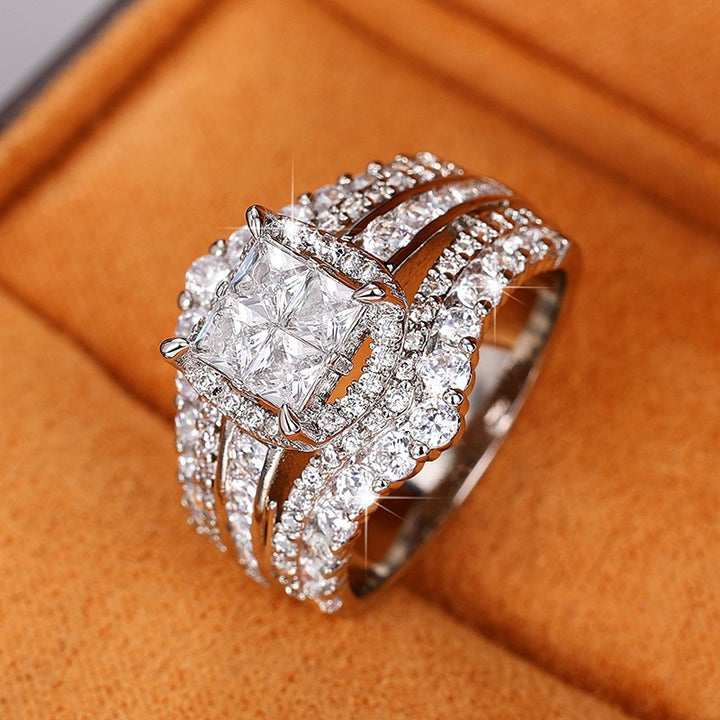 Princess Cut Ultra-Sparkling Diamond 2-in-1 Ring, Square-Motif Crown Design for Women
