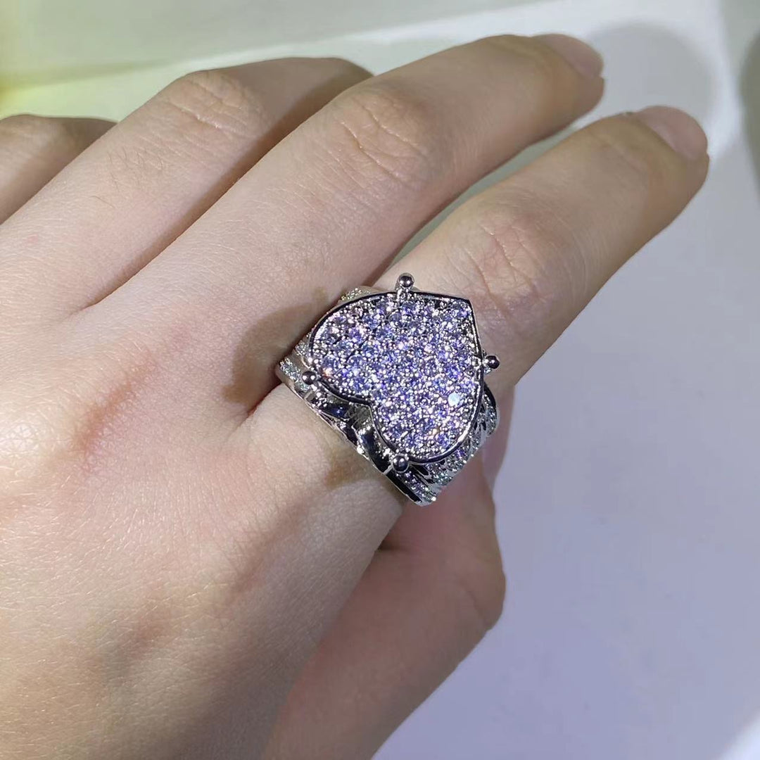 Stunning Heart Design Statement Ring, Eye-catching Sparkling Style for Women