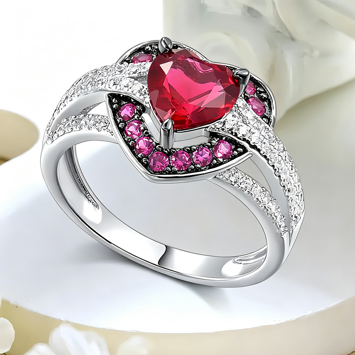 Heart Cut Stone Statement Ring, Twisted Band Ring with Accent Stones, Romantic Jewelry for Women