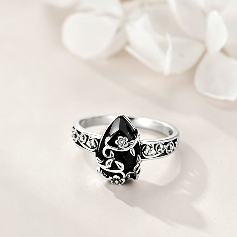 Gothic Floral Black Gemstone Statement Ring, Bohemian Vintage Floral Women&