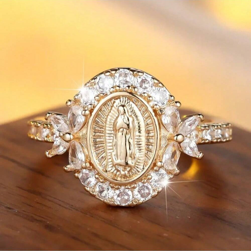 Bohemian Vintage-Style Diamond-Set Statement Ring, Halo Floral Band Ring for Women