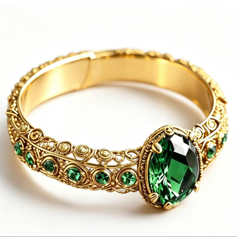 Vintage Filigree Round Green Gem Solid Band Ring, Distinctive Court-Style Ring