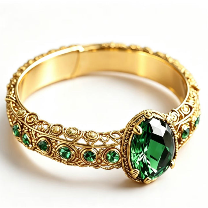 Vintage Filigree Round Green Gem Solid Band Ring, Distinctive Court-Style Ring
