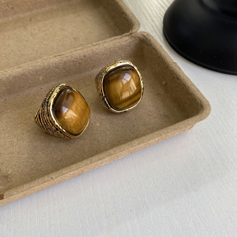 Textured 18K Gold Natural Stone Signet Ring, 3 Gem Tone Vintage Wide Band Statement Ring