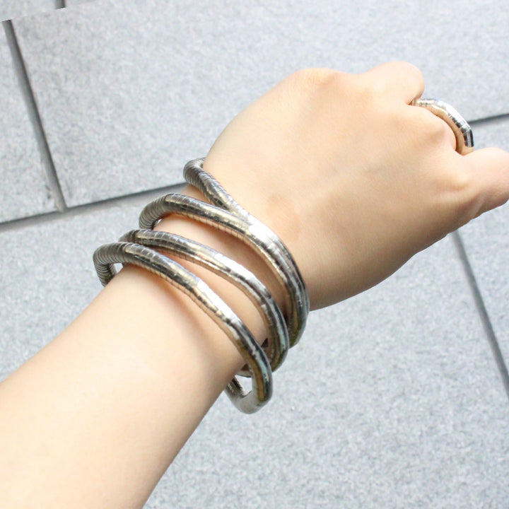 Men's and Women's Punk Hip Hop Style Snake Necklace Collarbone Chain Bracelet Flexible Design
